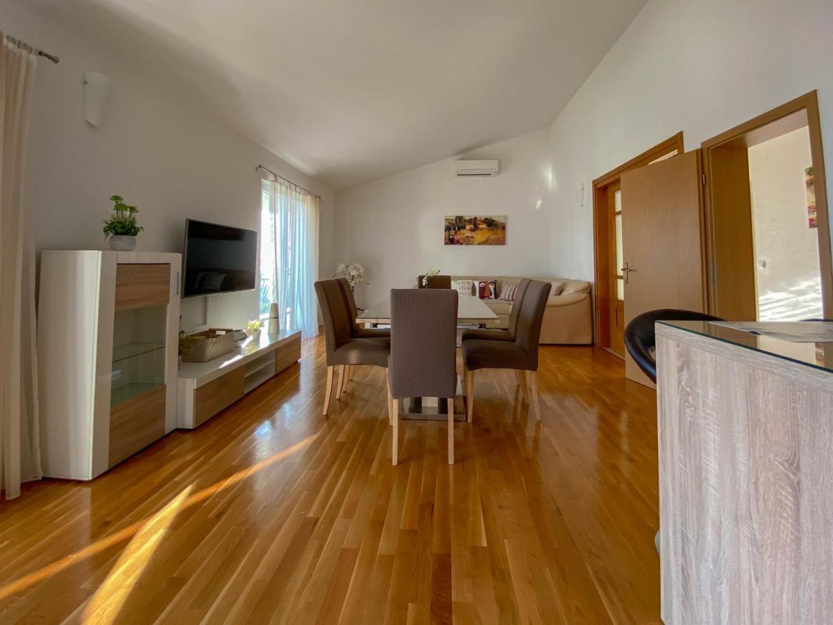 Hotel Apartman Ivan Makarská Exteriér fotografie