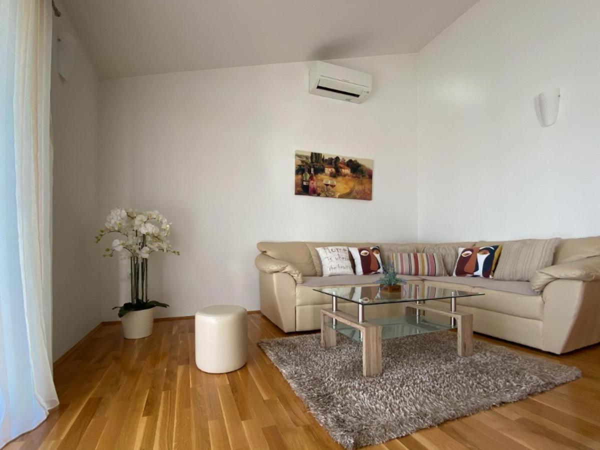 Hotel Apartman Ivan Makarská Exteriér fotografie
